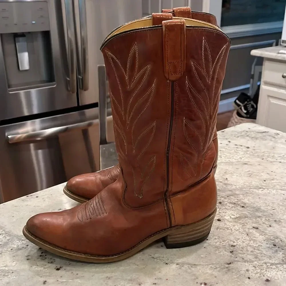 Comb Last Cognac Cowboy Boots sz 9-1/2 EE